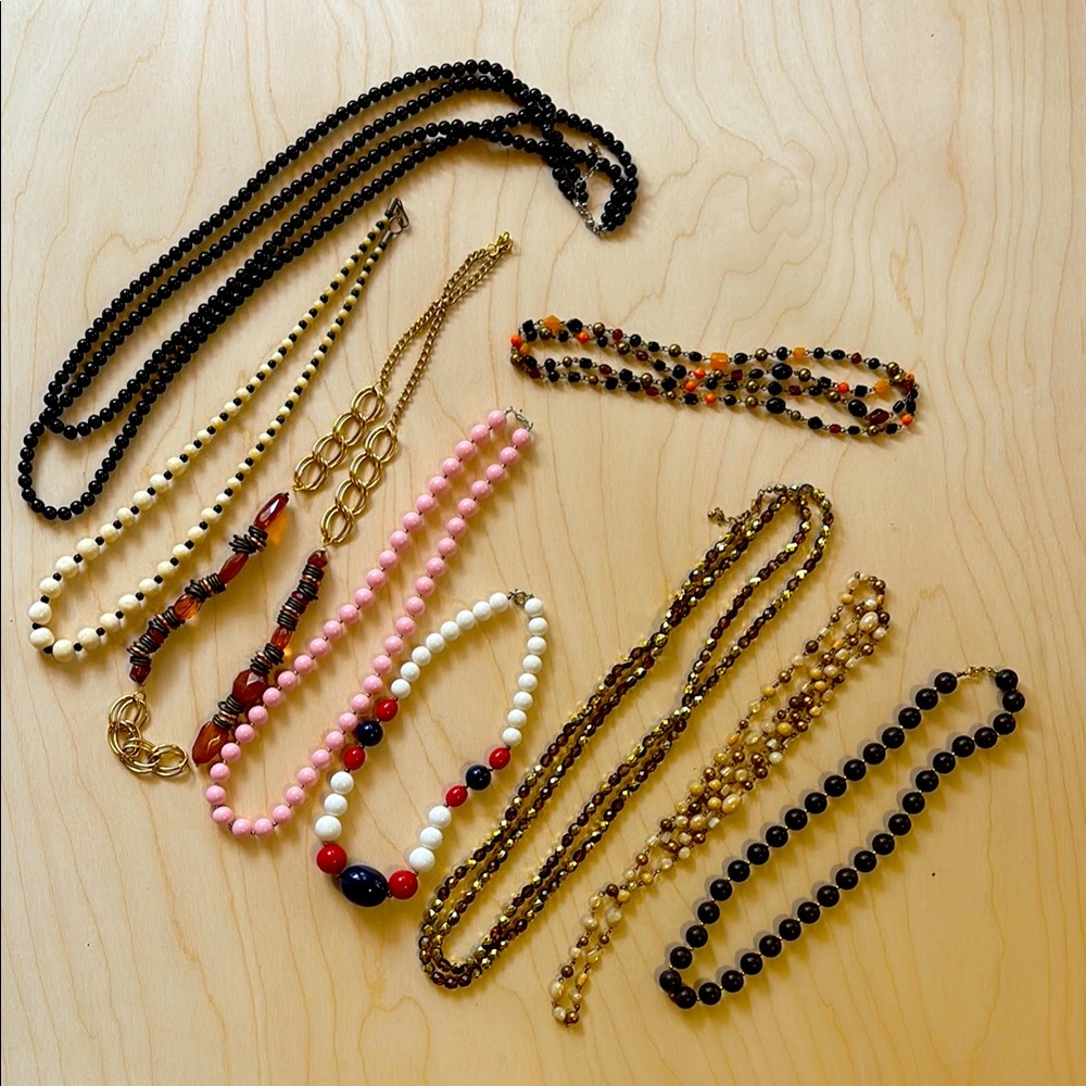 Costume Beaded Jewelry Necklace Lot (9)